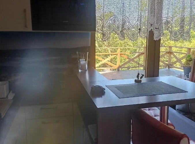 בית נופש Na Polance איסטבנה